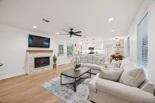 208 E 7th St, Prosper, TX 75078 - Photo 2