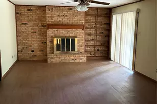 609 S Ross Ave, Mexia, TX 76667 - Photo 2
