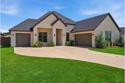 1525 Blue Lake Drive, Burleson, TX 76058 - Photo 2