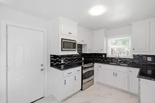 2626 Crest Ave, Dallas, TX 75216 - Photo 8