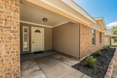 717 Blue Ridge Trail, Saginaw, TX 76179 - Photo 4