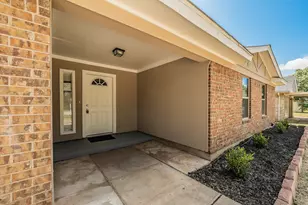 717 Blue Ridge Trail, Saginaw, TX 76179 - Photo 4