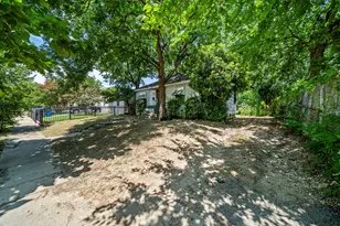 2942 Maryland Ave, Dallas, TX 75216 - Photo 2