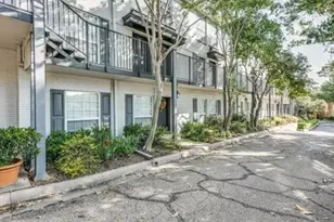7815 Royal Ln, Dallas, TX 75230 - Photo 2