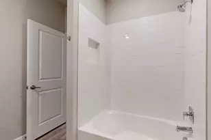 436 Dunmore Dr, Fort Worth, TX 76052 - Photo 14