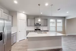 436 Dunmore Dr, Fort Worth, TX 76052 - Photo 8