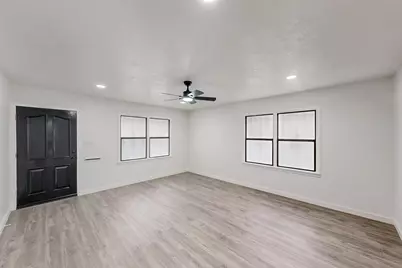4109 Fortune Lane, Dallas, TX 75216 - Photo 8