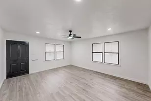 4109 Fortune Ln, Dallas, TX 75216 - Photo 8