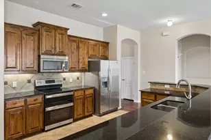4201 Garden Path Ln, Mansfield, TX 76063 - Photo 6