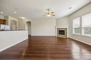 4201 Garden Path Ln, Mansfield, TX 76063 - Photo 10
