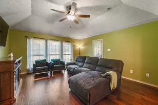 2921 Oakridge Dr, Hurst, TX 76054 - Photo 18