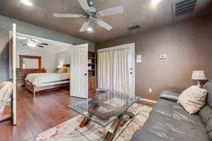 2921 Oakridge Dr, Hurst, TX 76054 - Photo 26