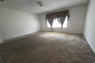 1908 Brookview Dr, Arlington, TX 76010 - Photo 10