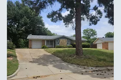 1908 Brookview Drive, Arlington, TX 76010 - Photo 1