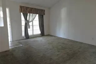 1908 Brookview Dr, Arlington, TX 76010 - Photo 2