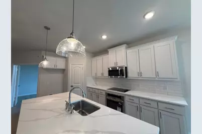 2200 Castle Rock Lane, Weatherford, TX 76087 - Photo 4