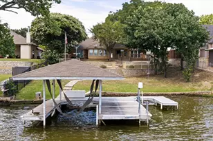 105 Casas Del Sur St, Granbury, TX 76049 - Photo 32