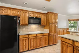 105 Casas Del Sur St, Granbury, TX 76049 - Photo 20