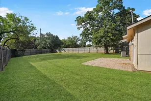 5701 Guildwood Dr, Arlington, TX 76017 - Photo 22