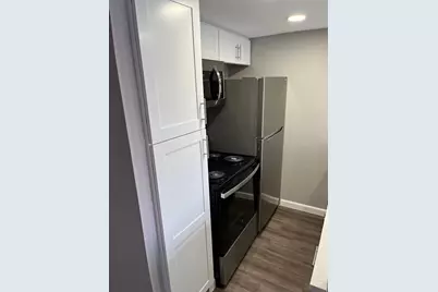 2800 Douglas Avenue #303, Dallas, TX 75219 - Photo 8
