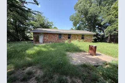 802 E Main Street, Tioga, TX 76271 - Photo 14