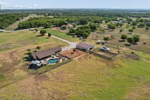 481 Co Rd 205, Valley View, TX 76272 - Photo 38