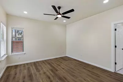 1404 E Cannon Street, Fort Worth, TX 76104 - Photo 14