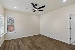 1404 E Cannon St, Fort Worth, TX 76104 - Photo 14
