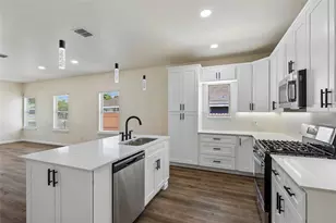 1404 E Cannon St, Fort Worth, TX 76104 - Photo 10