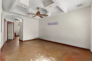 105 E Linden St, Ennis, TX 75119 - Photo 8