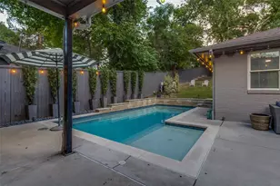 336 N Manus Dr, Dallas, TX 75224 - Photo 20