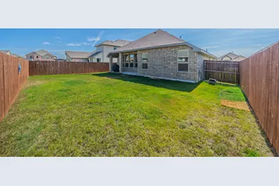 5925 Lovills Creek Street, Fort Worth, TX 76179 - Photo 32