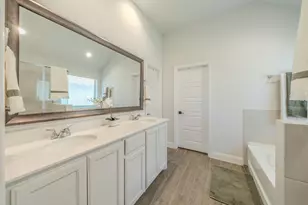 5925 Lovills Crk St, Fort Worth, TX 76179 - Photo 10