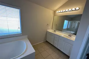 3164 Guadaloupe, Grand Prairie, TX 75054 - Photo 14