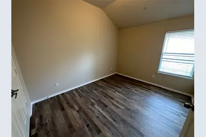 3164 Guadaloupe, Grand Prairie, TX 75054 - Photo 16