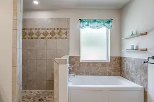 216 Lovers Path Dr, Springtown, TX 76082 - Photo 14
