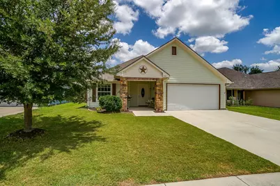 216 Lovers Path Drive, Springtown, TX 76082 - Photo 1