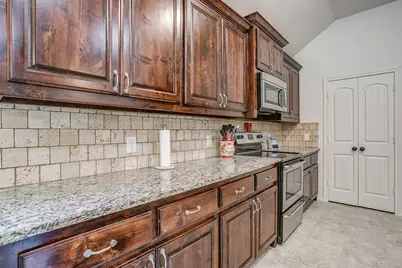 216 Lovers Path Drive, Springtown, TX 76082 - Photo 8