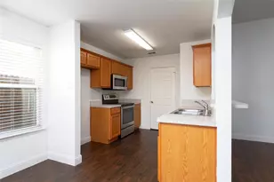 1123 Warrior Dr, Dallas, TX 75253 - Photo 4