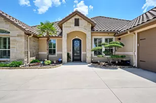 1104 Catalina Bay Blvd, Granbury, TX 76048 - Photo 6