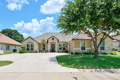 1104 Catalina Bay Boulevard, Granbury, TX 76048 - Photo 10