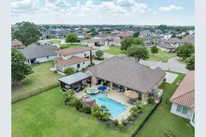 1104 Catalina Bay Boulevard, Granbury, TX 76048 - Photo 38