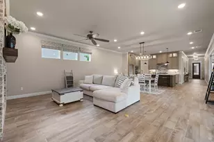2407 Vineyard Dr, Granbury, TX 76048 - Photo 16