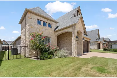 2407 Vineyard Drive, Granbury, TX 76048 - Photo 4