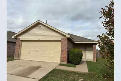 1341 Castle Ridge Road, Fort Worth, TX 76140 - Photo 2