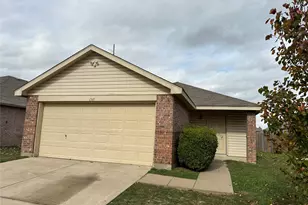 1341 Castle Ridge Rd, Fort Worth, TX 76140 - Photo 2