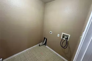 1341 Castle Ridge Rd, Fort Worth, TX 76140 - Photo 6