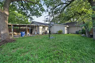 10434 Castlerock Dr, Dallas, TX 75217 - Photo 18