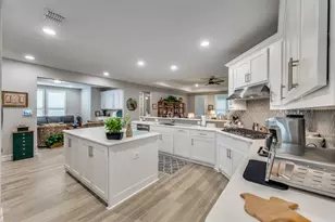1116 Cornerstone Dr, Little Elm, TX 76227 - Photo 8
