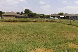 809 Shady Grove Dr, Granbury, TX 76049 - Photo 18